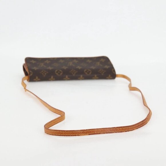 LOUIS VUITTON Monogram Pochette Twin GM Shoulder Bag - Picture 7 of 16